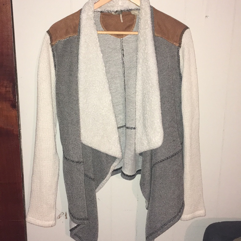 BKE sweater /jacket size XL